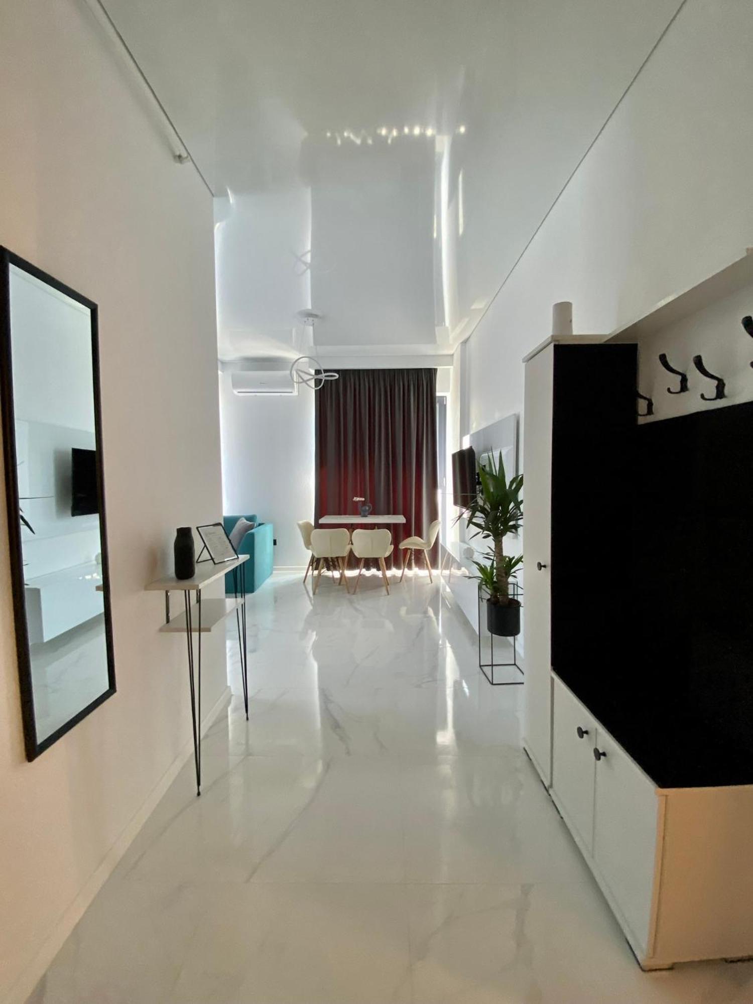Apartment Studio503 By Allegio-mamaia's Seaside Luxury Near Finest Clubs & Beaches *