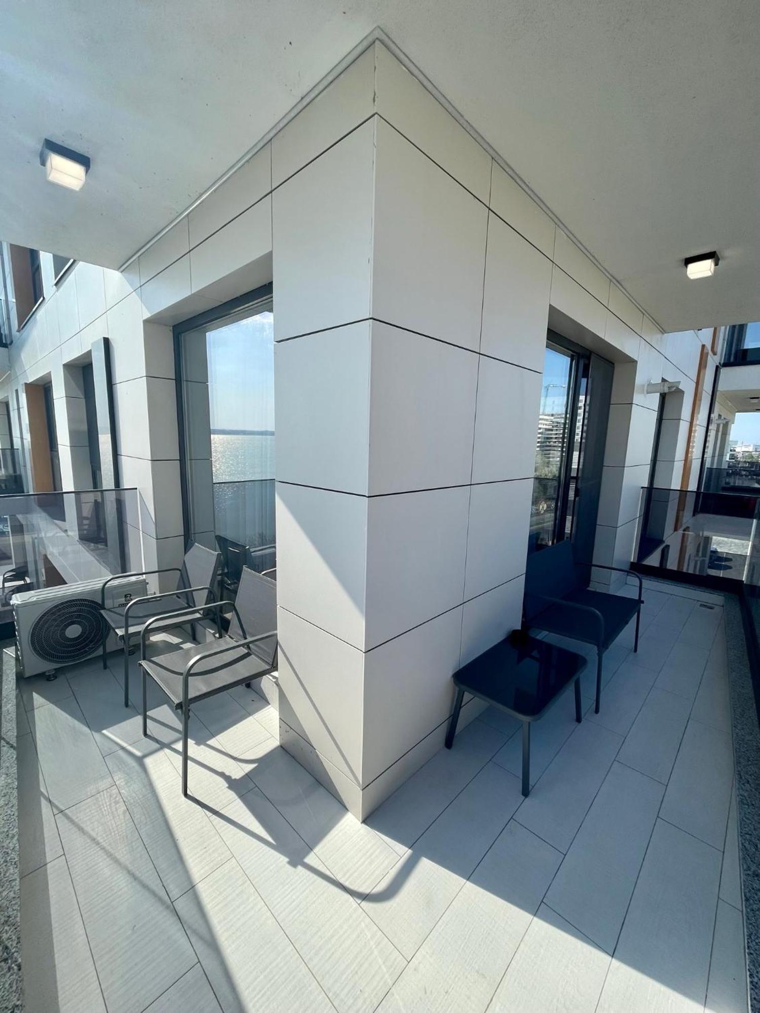Apartment Studio503 By Allegio-mamaia's Seaside Luxury Near Finest Clubs & Beaches Mamaia